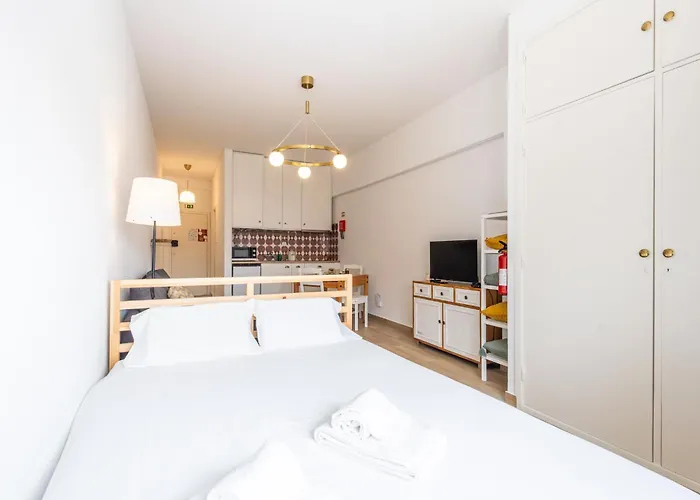 Estudio - Sol De Sao Martinho - By Smarthomes アパート *